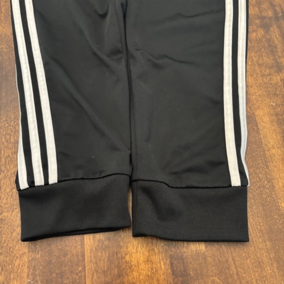 Adidas Iconic Tricot Black Track Pants Joggers Boys 14-16 Large - Picture 3 of 10
